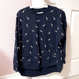 [CHOCOLATE:] NAVY BLUE PENGUIN PRINTS SWEATSHIRT - size S